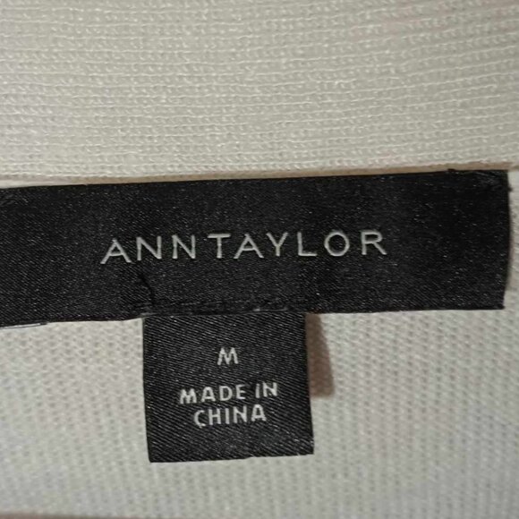 Ann Taylor Cardigan Size Medium - Picture 5 of 7